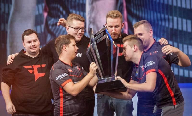 【预测】2020KPL秋季赛11.8赛程，Hero vs LGD大鹅，eStar vs KSYTG，QG vs TS