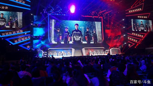 LPL春季赛今日首发名单：stay被换下 xing登场 圣枪哥重返赛场迎战AL